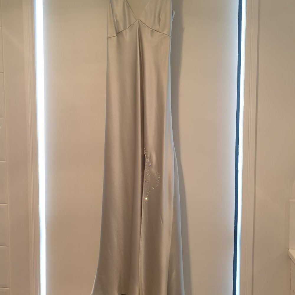 Matthew Eager in shimmery pale green - Size 8 - Picture 8 of 11